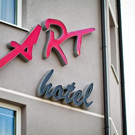 סלאבונסקי ברוד Art Hotel מראה חיצוני תמונה