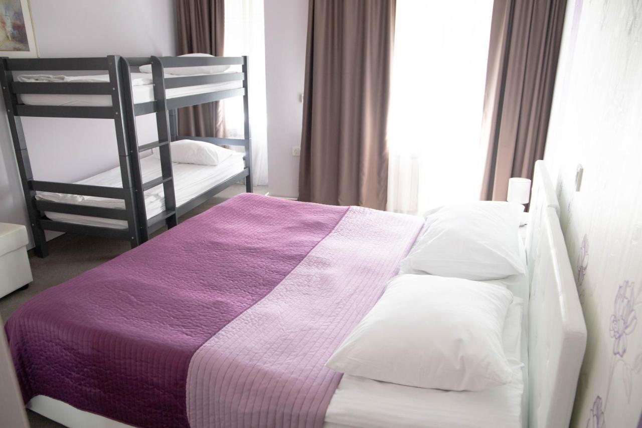 סלאבונסקי ברוד Art Hotel מראה חיצוני תמונה
