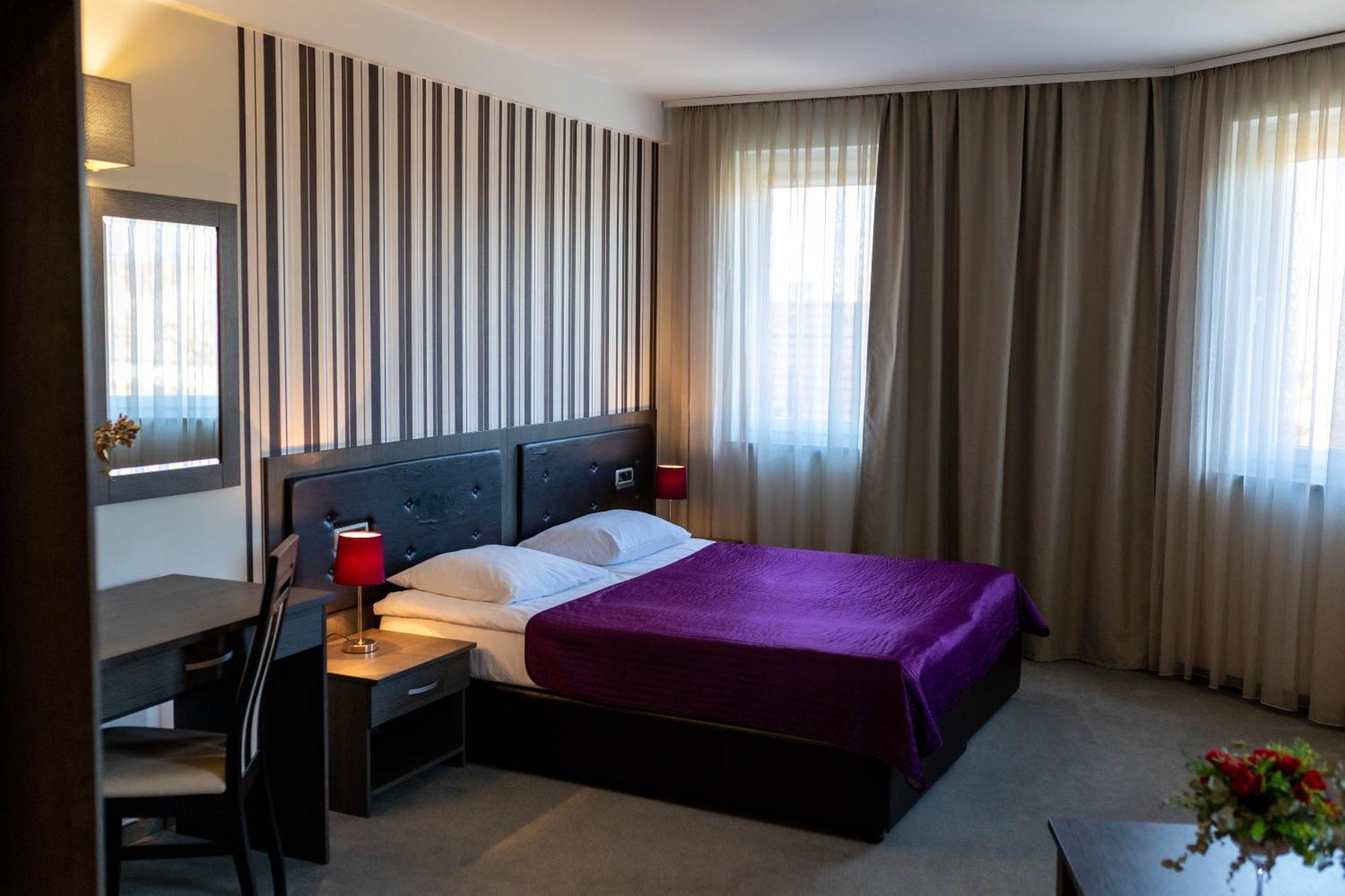 סלאבונסקי ברוד Art Hotel מראה חיצוני תמונה