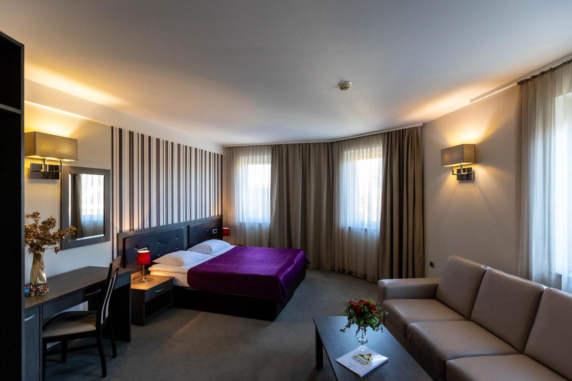 סלאבונסקי ברוד Art Hotel מראה חיצוני תמונה