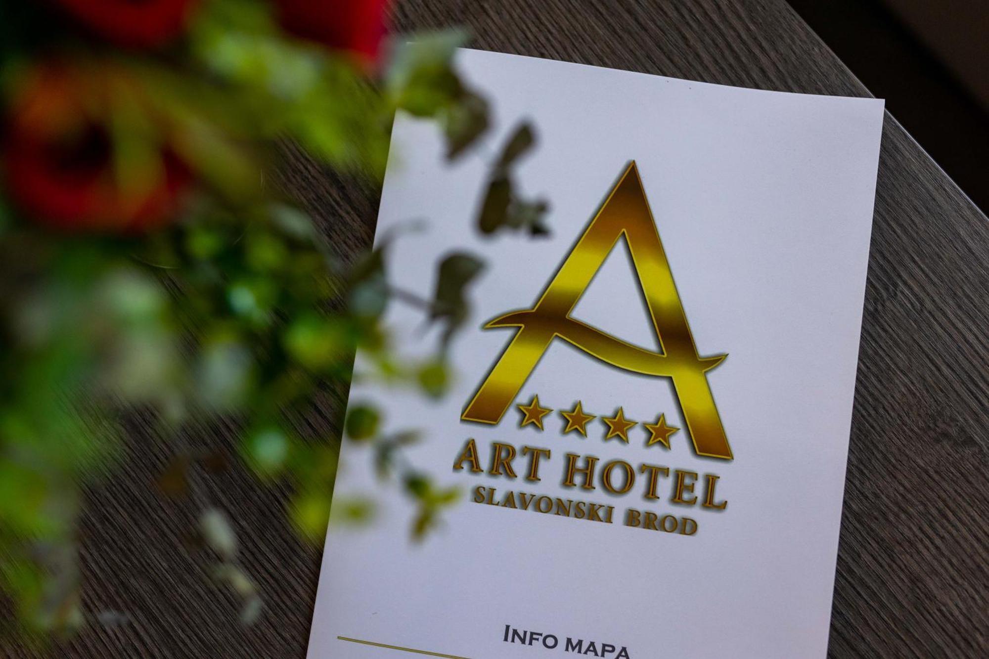 סלאבונסקי ברוד Art Hotel מראה חיצוני תמונה