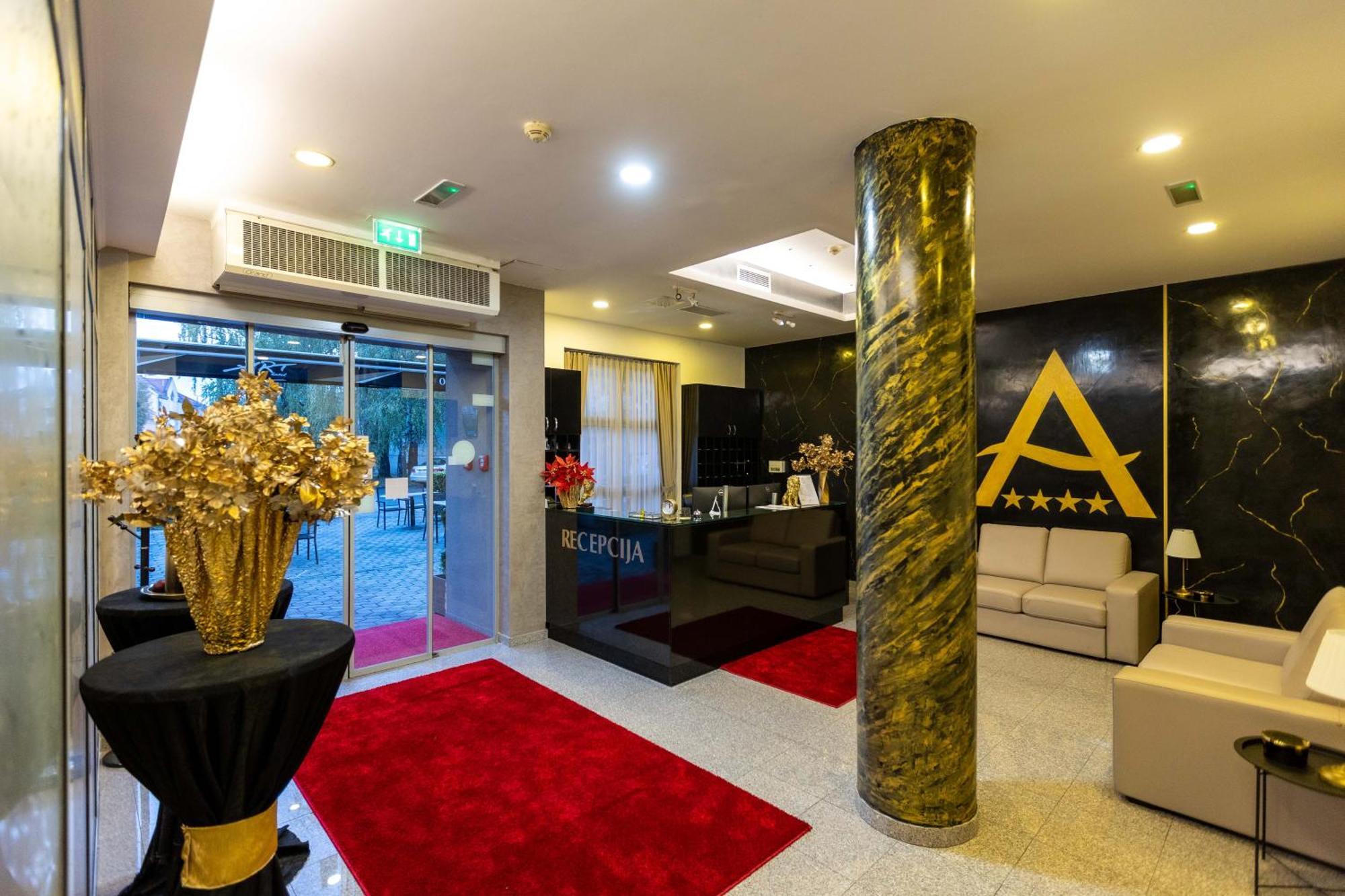 סלאבונסקי ברוד Art Hotel מראה חיצוני תמונה